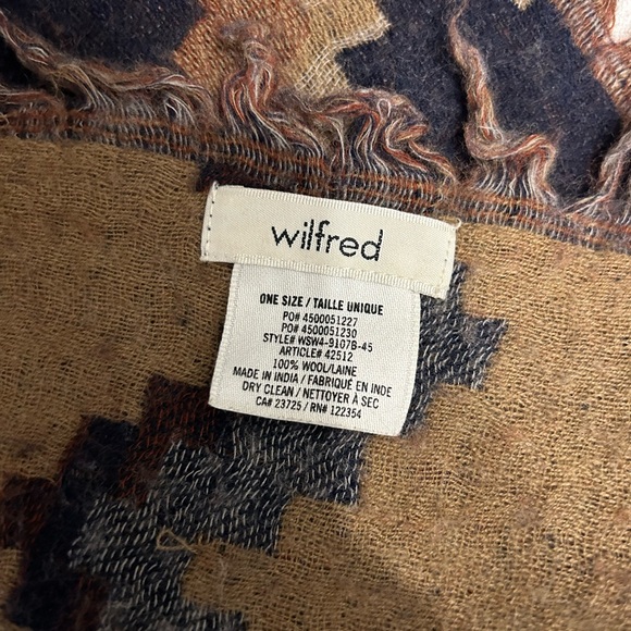 Aritzia Wilfred Blanket Scarf - Picture 4 of 4